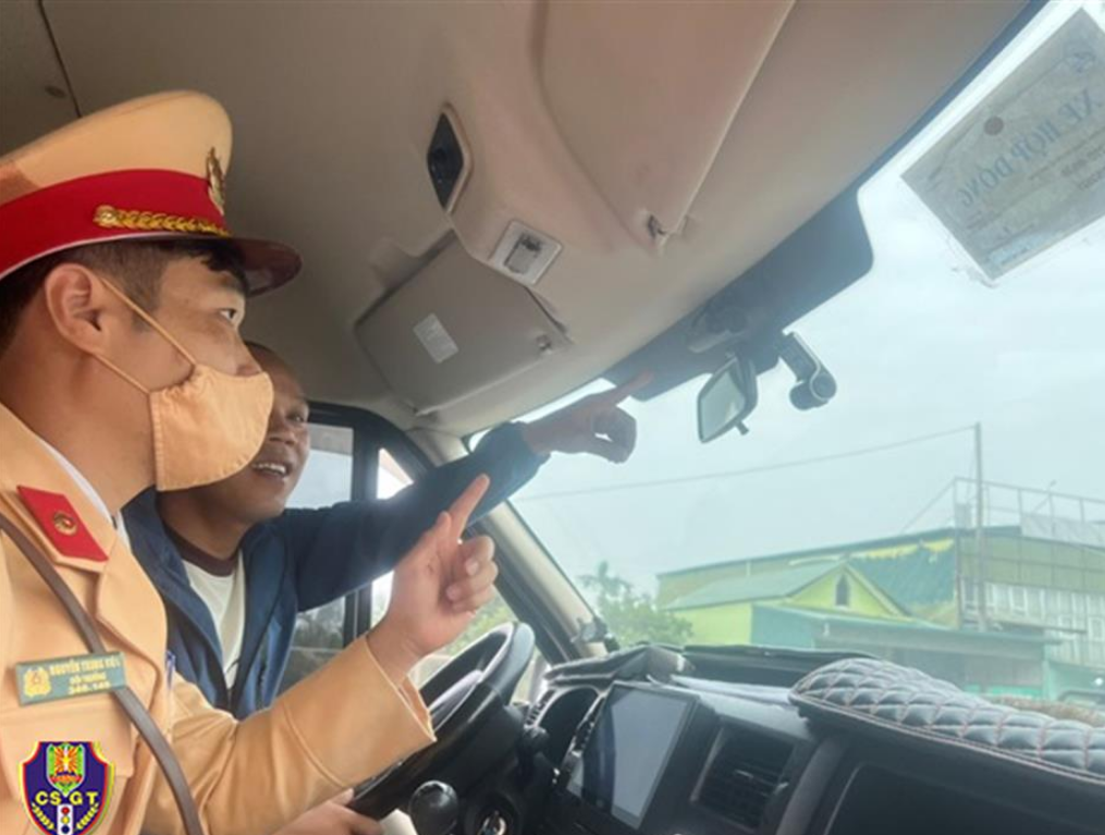 Quy định về thiết bị giám sát hành trình và ghi nhận hình ảnh người lái xe (năm 2026)